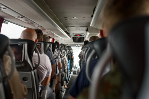 Túlélő tippek a hosszú buszos utakra